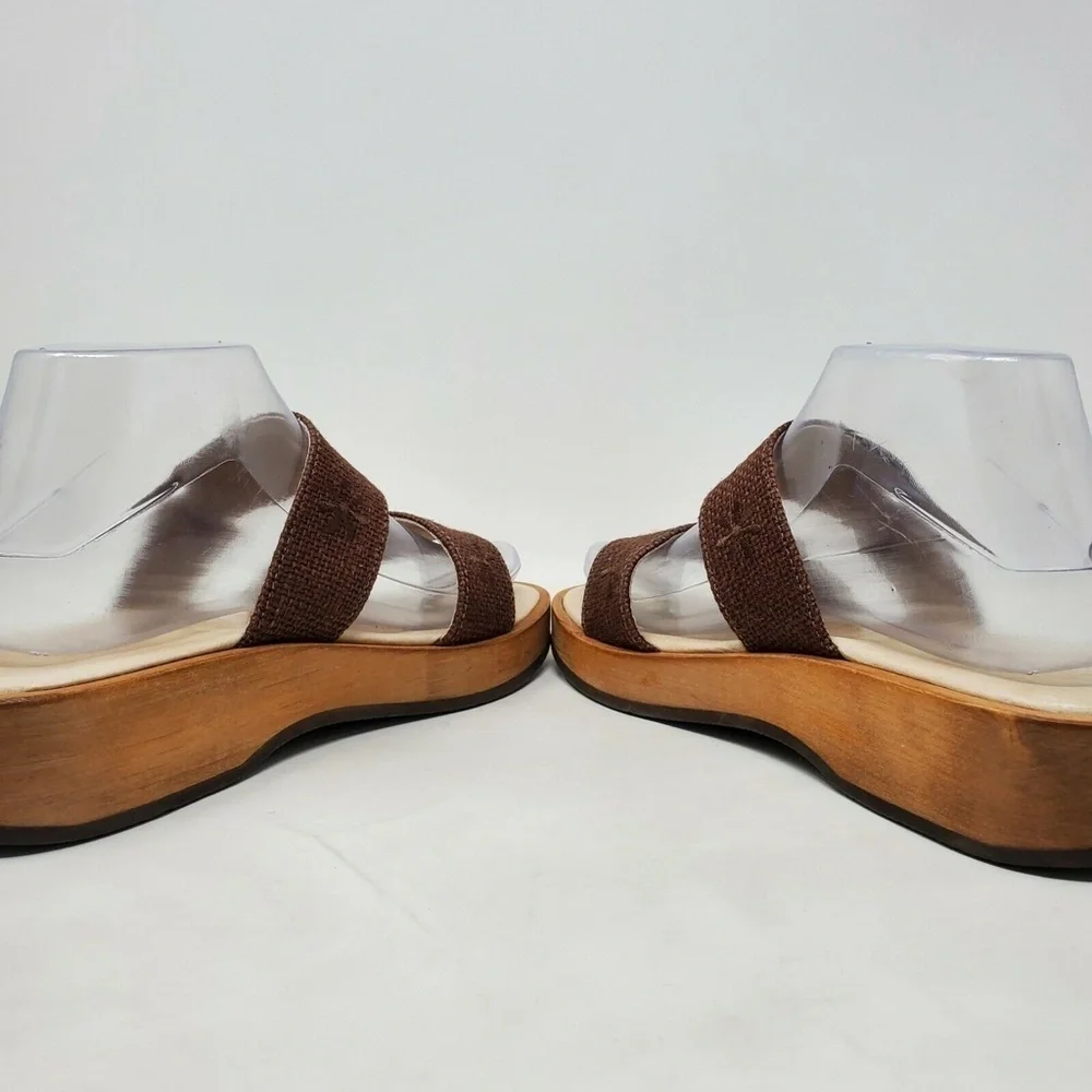 LL BEAN Leather Strappy Slip On Sandal Brown Weave